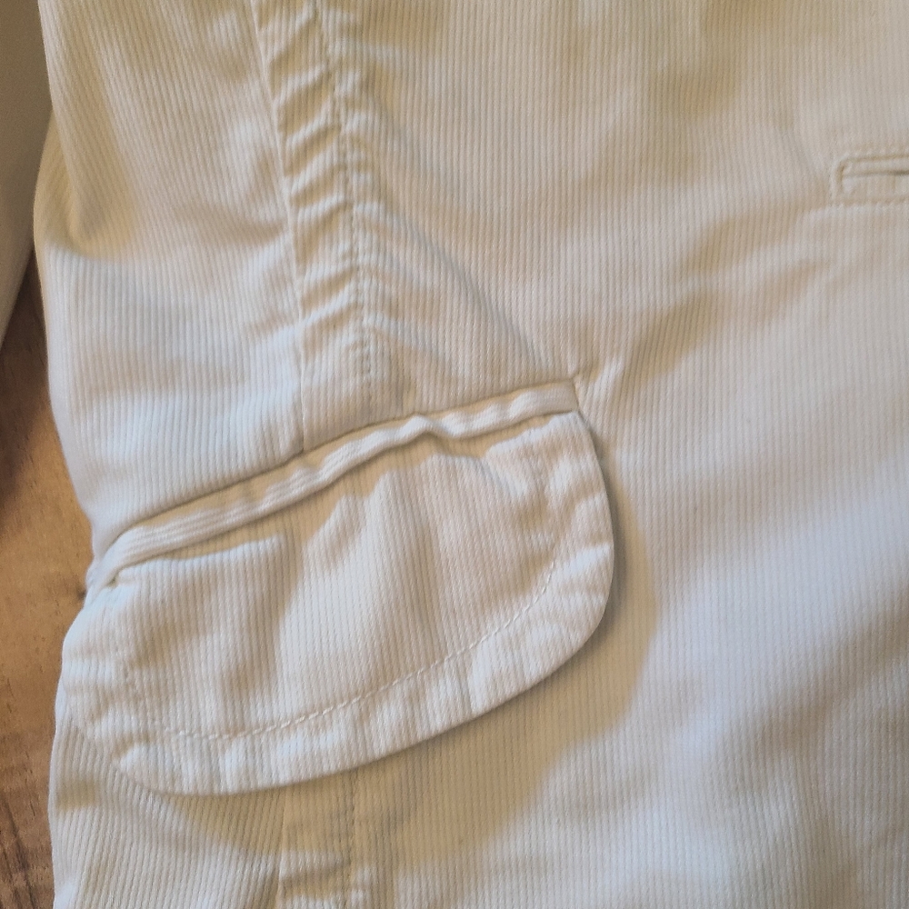 Blazer - Picture 2 of 6